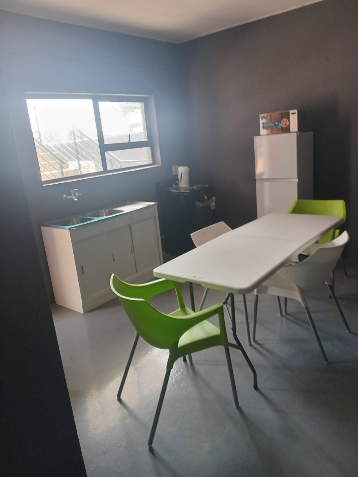 LESICHA HOUSE image 3